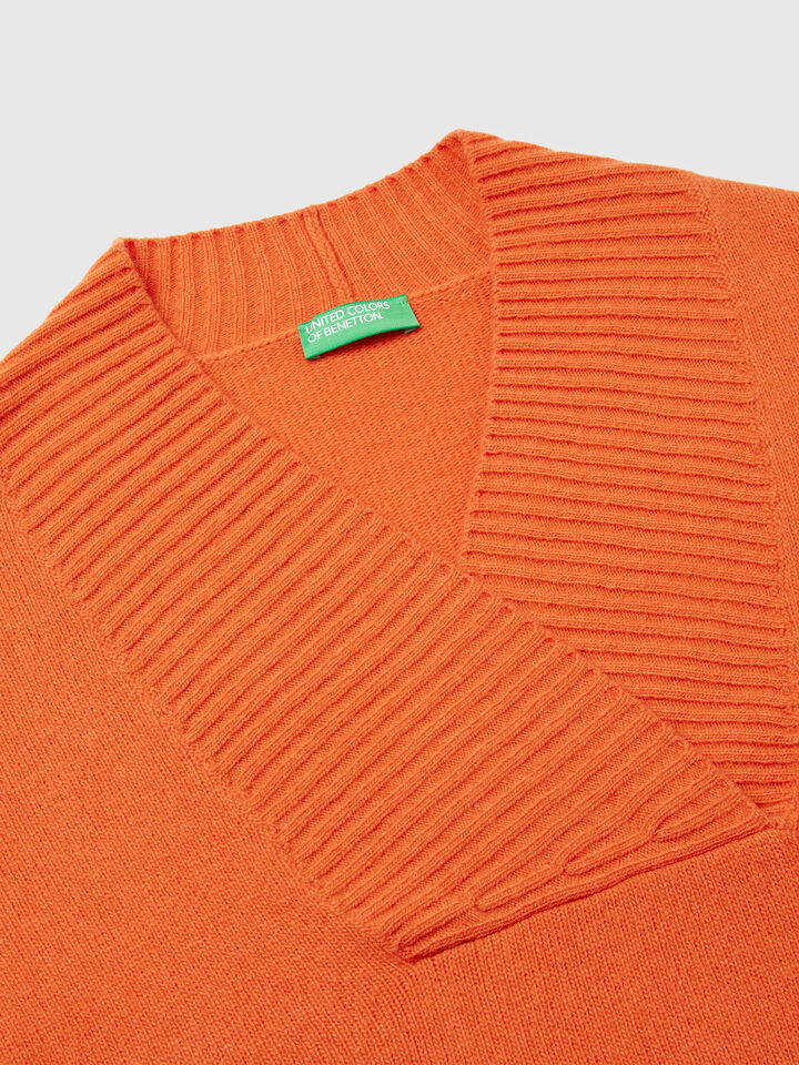 V NECK SWEATER L/S Women image number 7